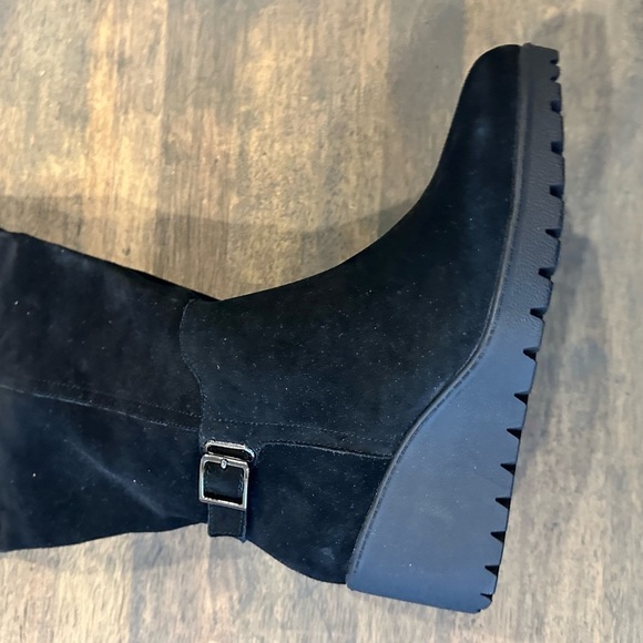 Gianni Bernini Black Buckle Accent Wedge Boot - Picture 5 of 5